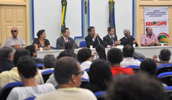 Desembargador Edson Ulisses participa de evento sobre Comissão da Verdade