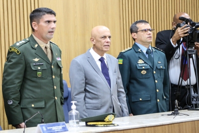 Cidadão aracajuano: entrega de título a comandante do 28BC é prestigiada por desembargadores