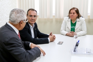 Infância, juventude e mulher vítima de violência são temas de reunião entre Juíza Coordenadora Rosa Geane e Deputado Zezinho Sobral