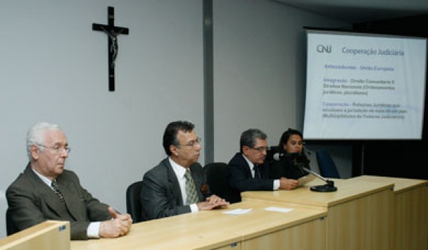 TJSE sedia encontro de magistrados para criação da Rede Nacional de Cooperação Judiciária