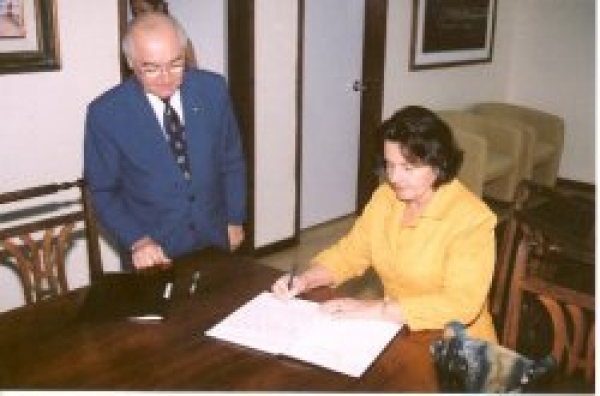 Desa. Clara Resende assume a ESMESE